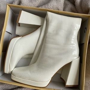 Princess Polly Montgomery White Croc Boot